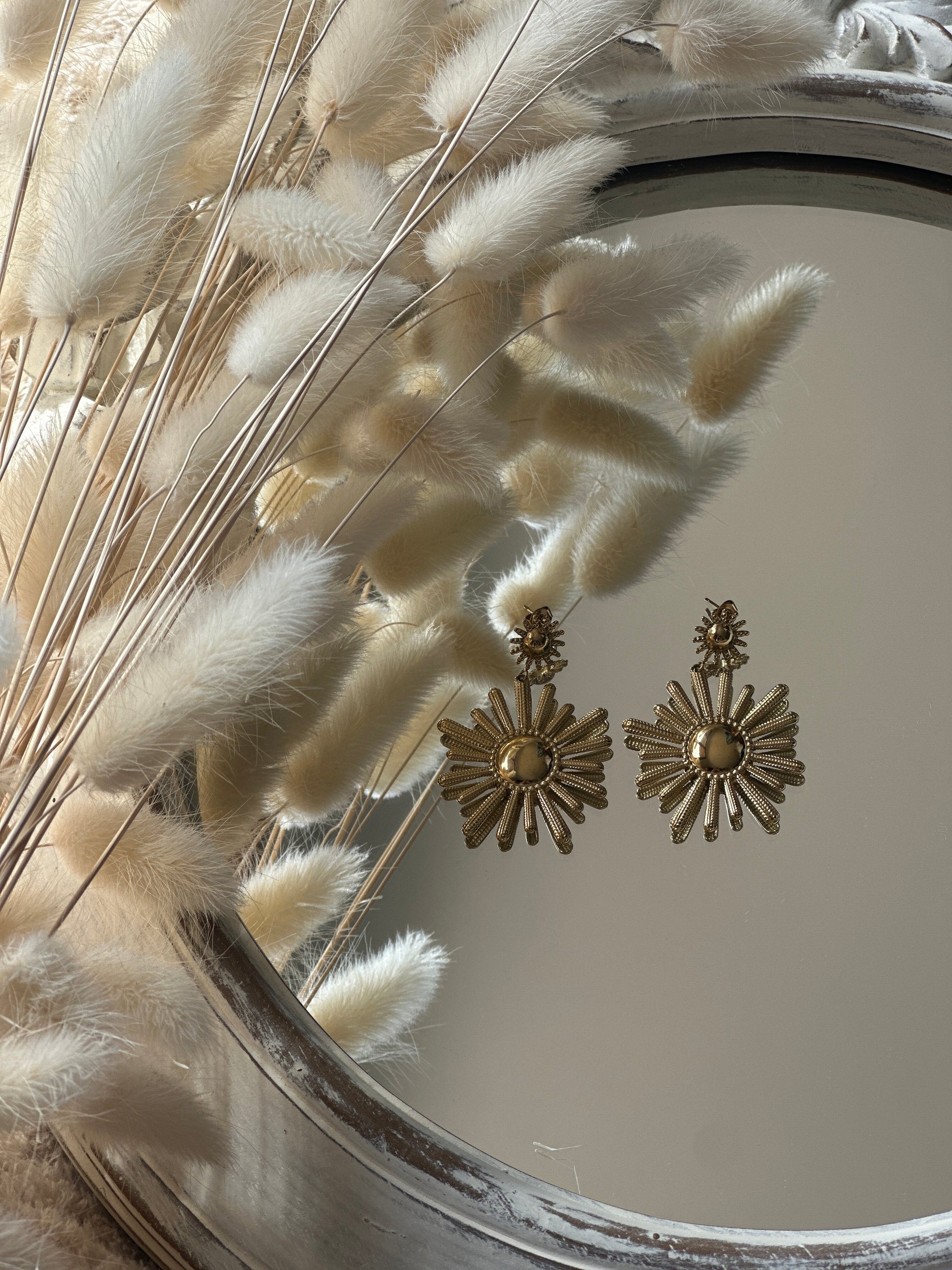 Les Piplettes gold earrings