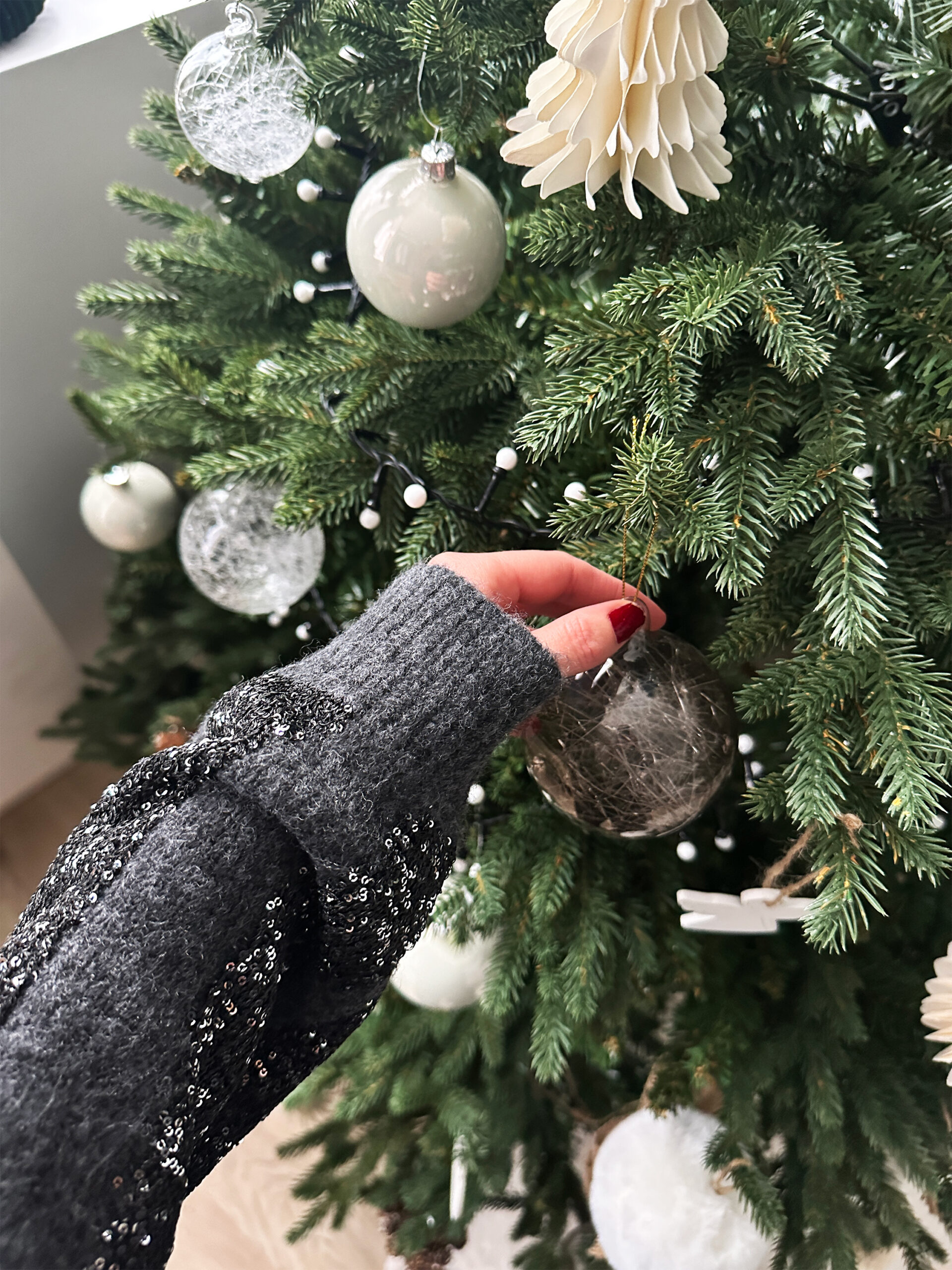 pull-astrid-gris-lespiplettes2 Zoom manche pull Astrid Gris