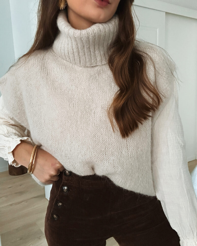 Zoom sur le pull Paola beige