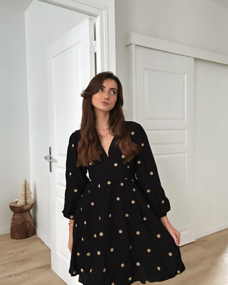 Robe Bertille Noire avec soleil doré